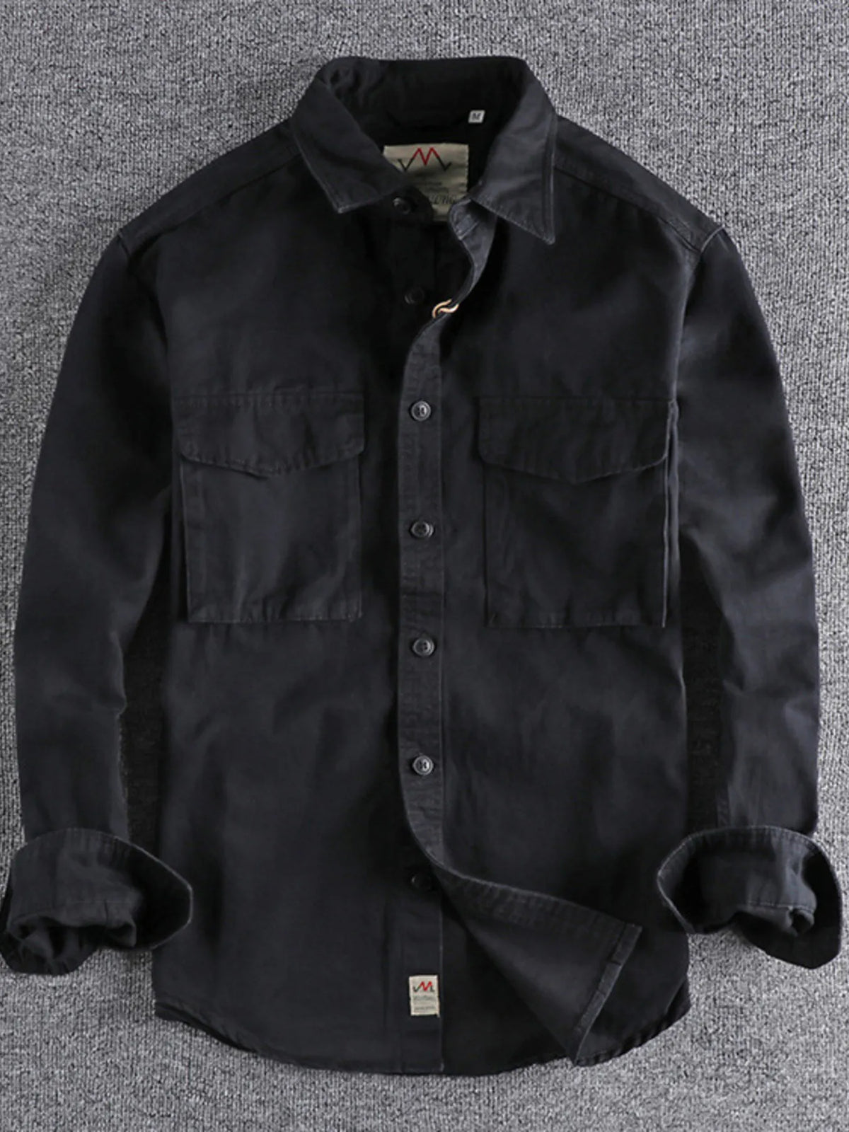 Plus size men’s button-up shirt with chest pockets for big & tall Hawaiian or office wear – breathable long sleeve casual shirt