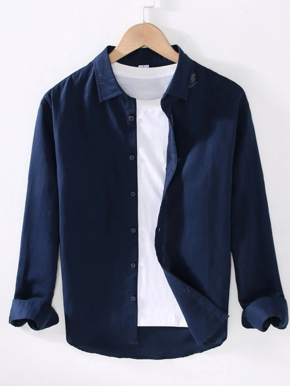 Breathable cotton men’s shirt for work or weekend – wrinkle-resistant fabric