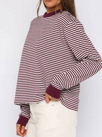Women's Striped Oversized Sweatshirt - Soft Casual Crewneck