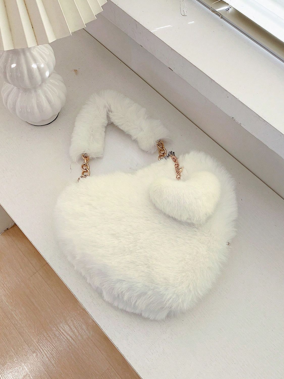 Heart Shape Faux Fur Handbag Trandify Deal