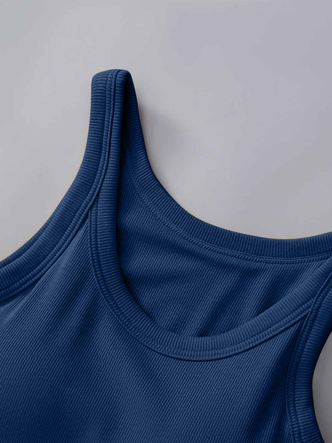 Round Neck Tank with Bra - Trandify Deal