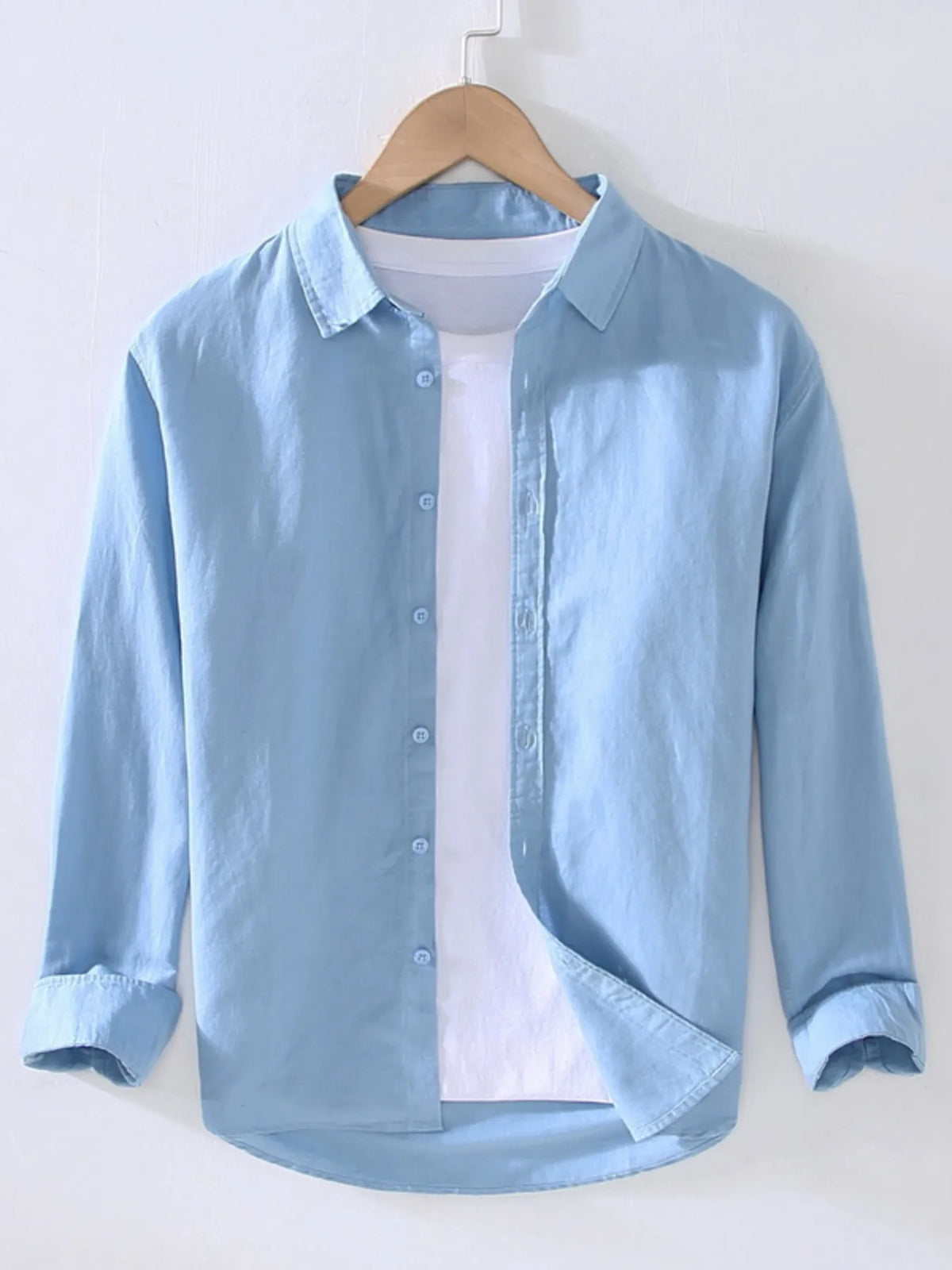 Breathable cotton men’s shirt for work or weekend – wrinkle-resistant fabric