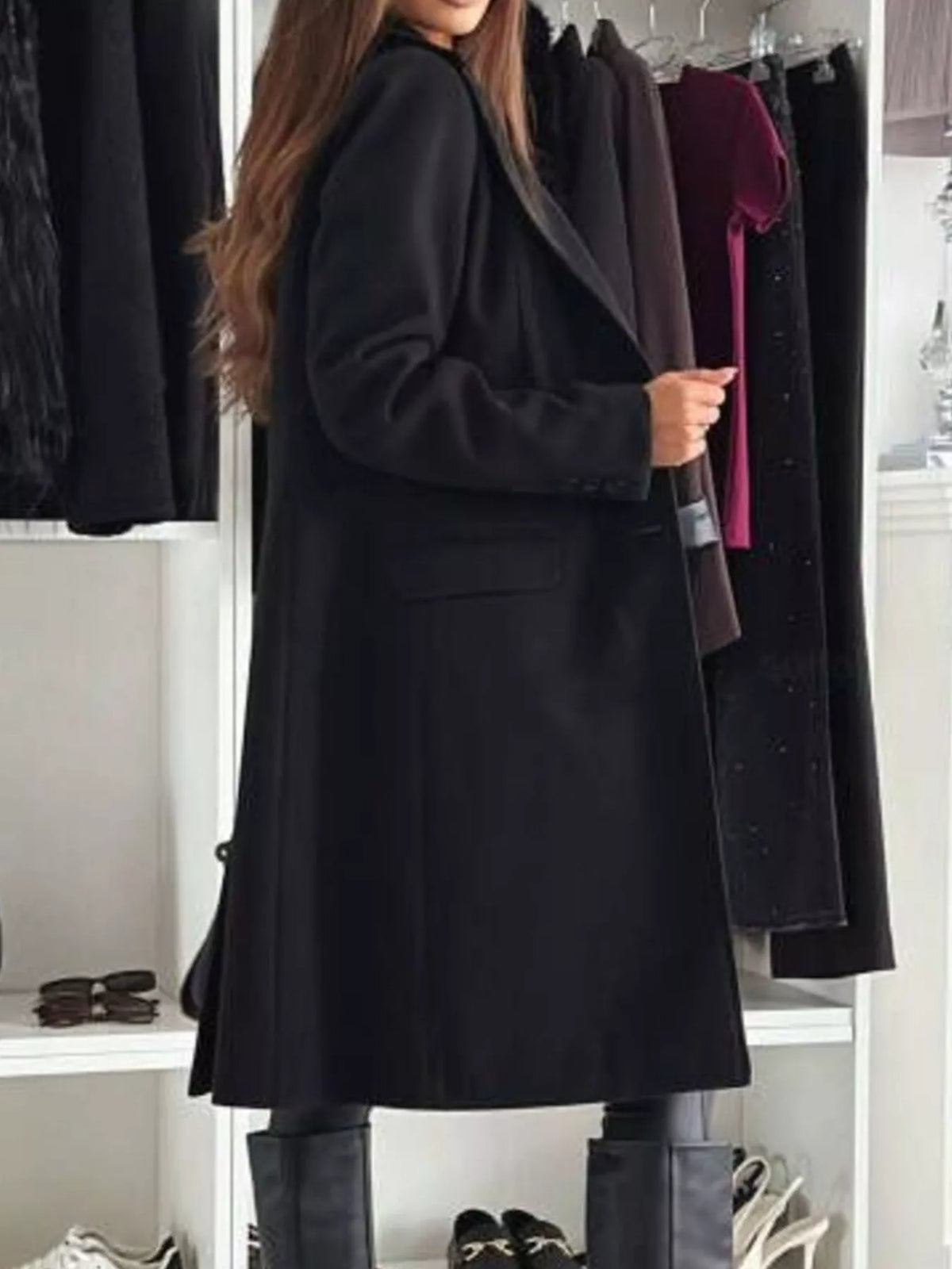 Women's Lapel Collar Long Sleeve Coat - Buttoned & Pocketed