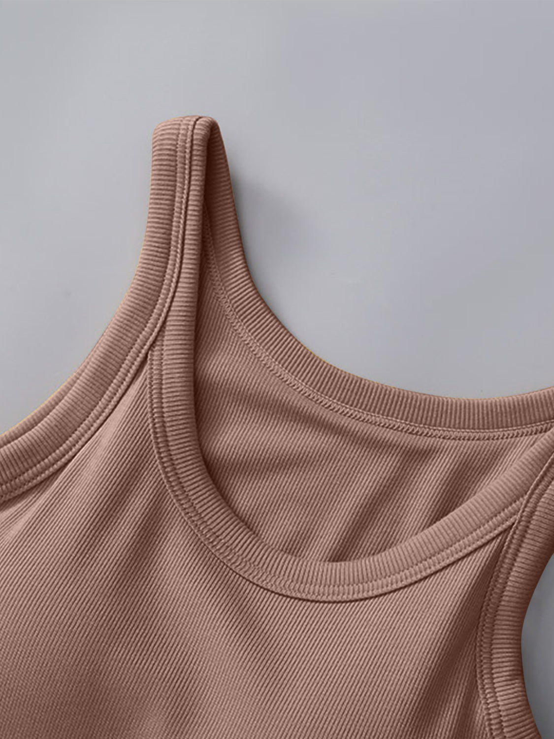 Round Neck Tank with Bra - Trandify Deal