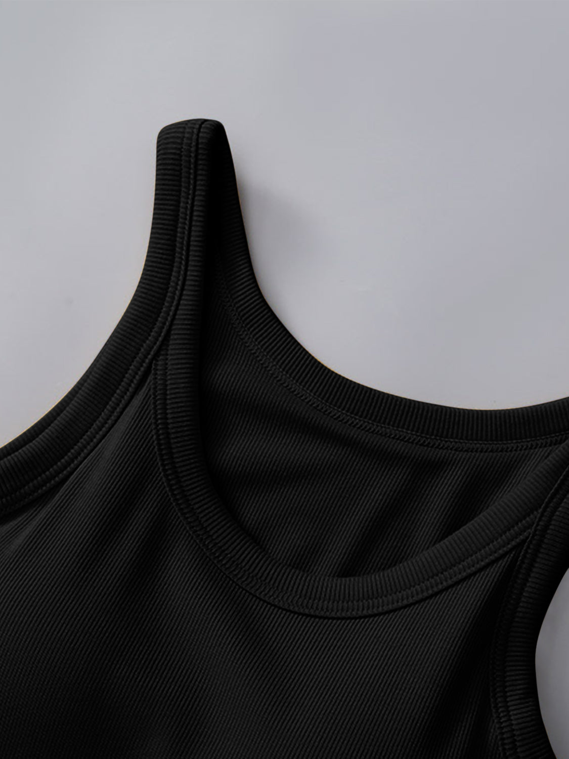 Round Neck Tank with Bra - Trandify Deal