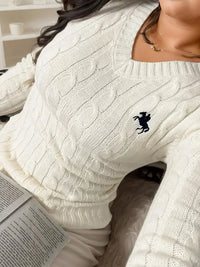 Women’s Cable Knit Sweater – Cozy Long Sleeve Pullover for Fall