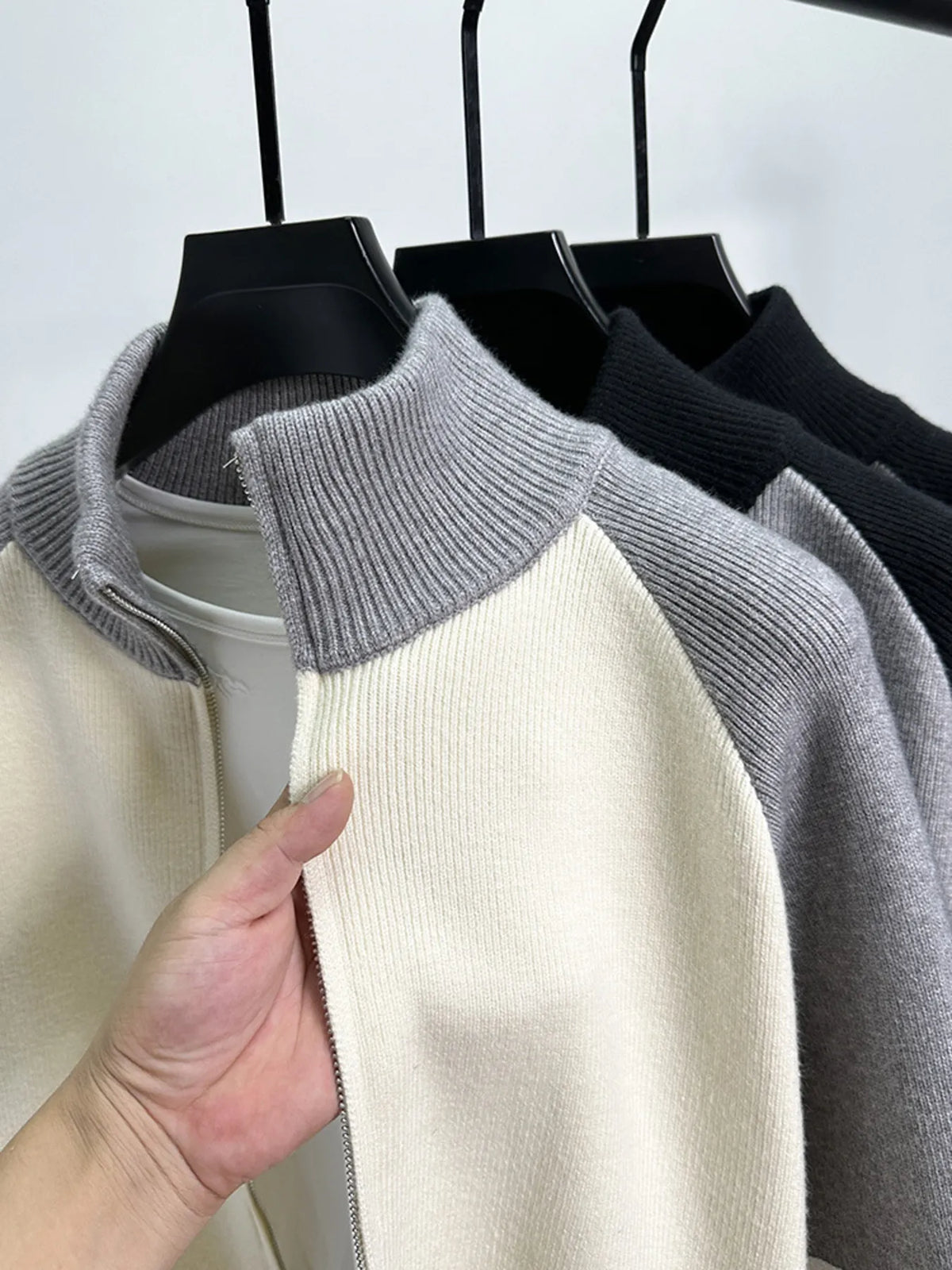 Men's Color Block Zip-Up Cardigan Slim Fit Lightweight Knit Sweater for Fall Winter Fashion