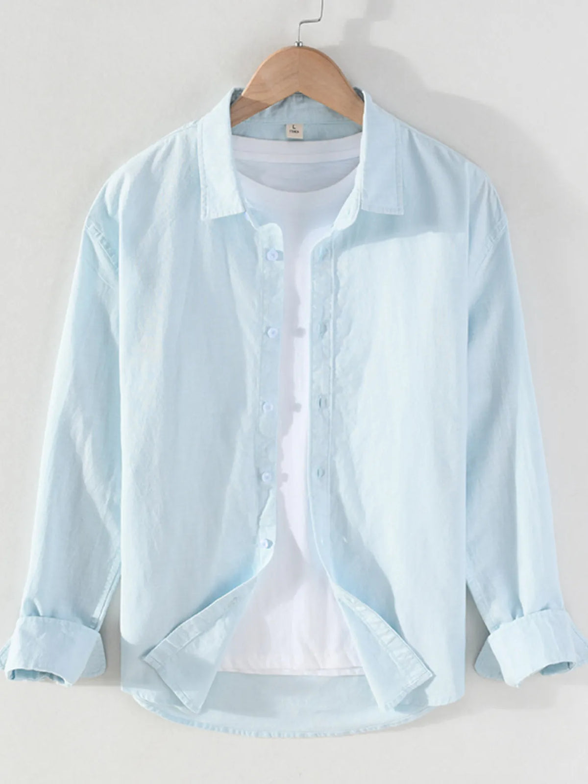 Breathable cotton men’s shirt for work or weekend – wrinkle-resistant fabric