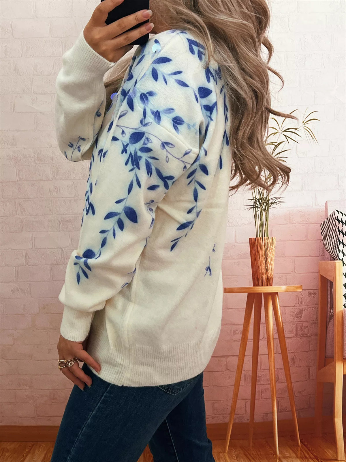 Women's Sequin Crewneck Sweater - Long Sleeve Party Wear