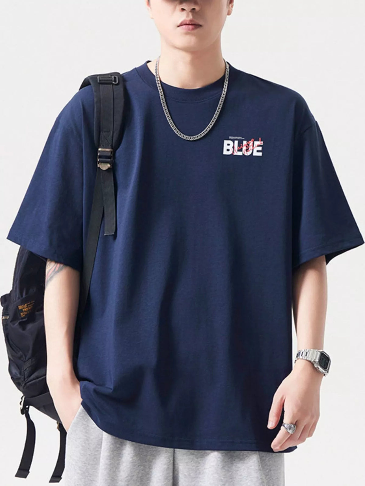 Mens oversized t-shirt in 100% cotton, plus size comfort fit model showing relaxed style