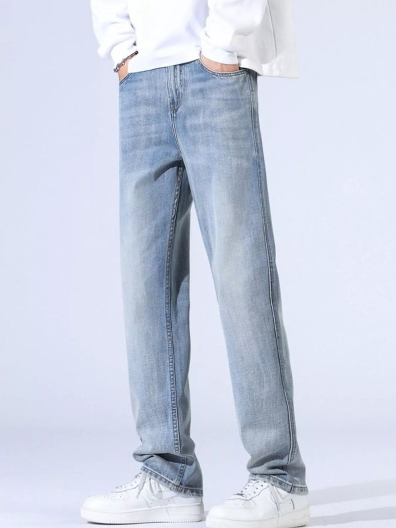 Men's relaxed fit wide leg jeans in blue wash - comfort stretch denim