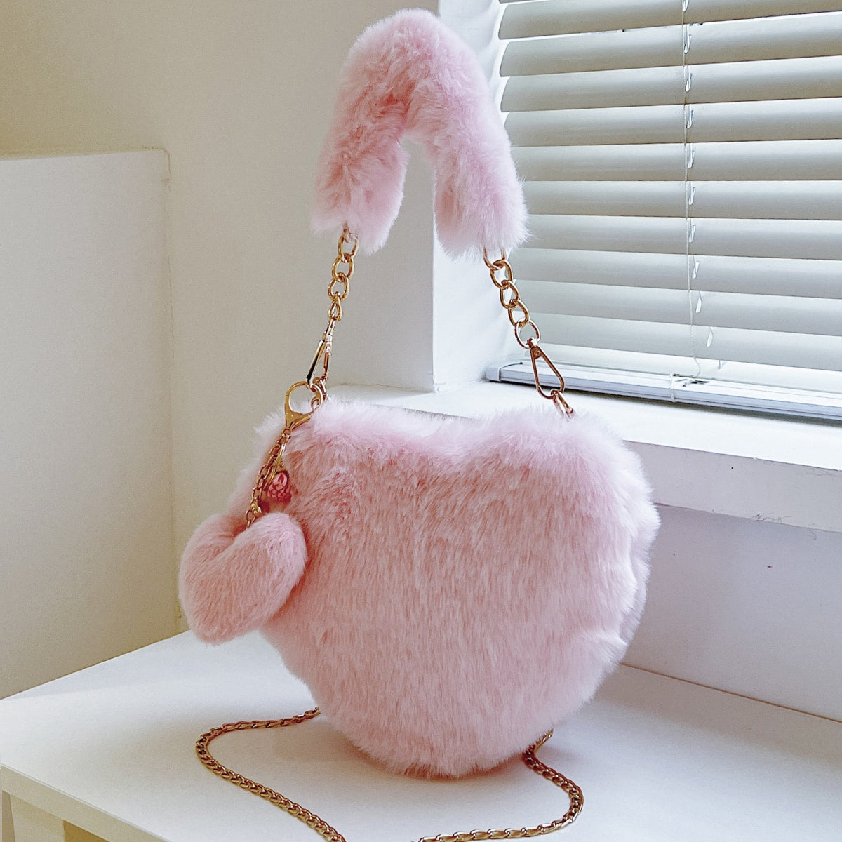 Heart Shape Faux Fur Handbag Trandify Deal