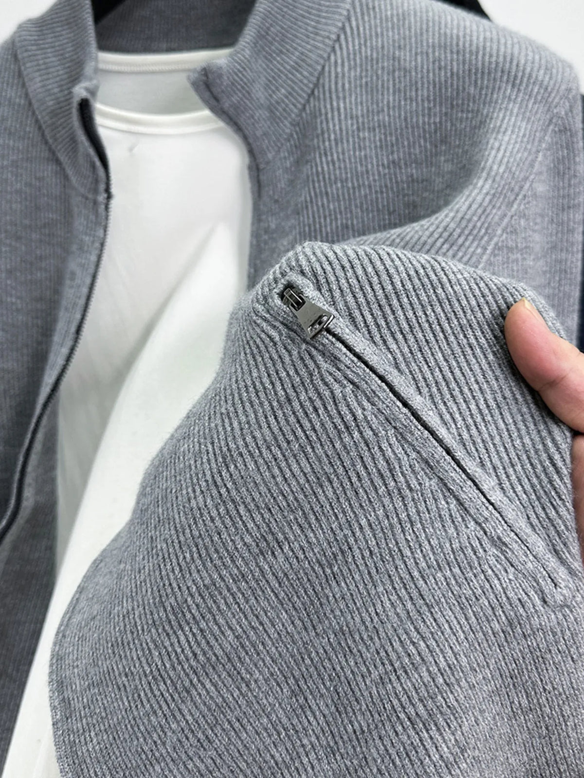 Men's Plus Size Striped Zip-Up Cardigan for Big & Tall – Soft Knit Long Sleeve Sweater in Casual Fall Winter Style