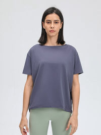 Soft breathable women's tee for gym and everyday outfits