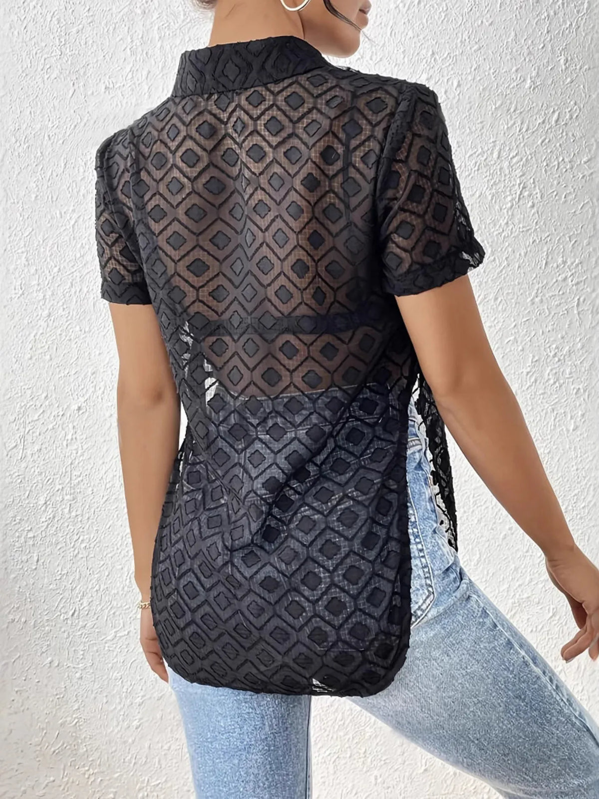 Trendy Women’s Side Slit Short Sleeve Shirt – Casual Blouse for Summer 2025