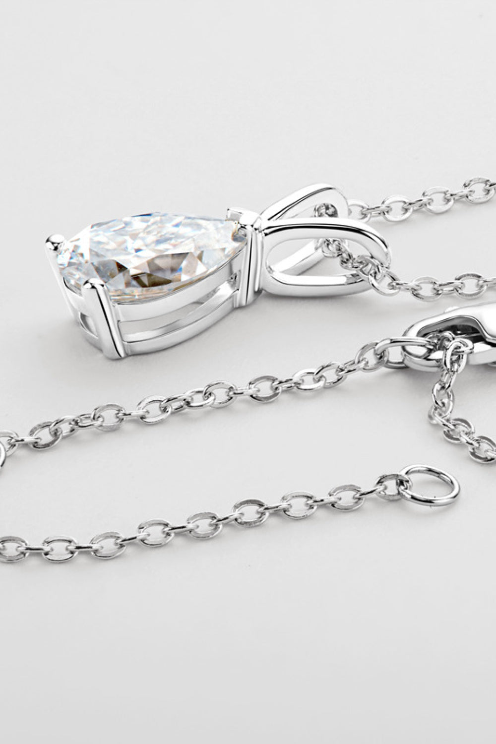1.5 Carat Moissanite Pendant 925 Sterling Silver Necklace Trandify Deal