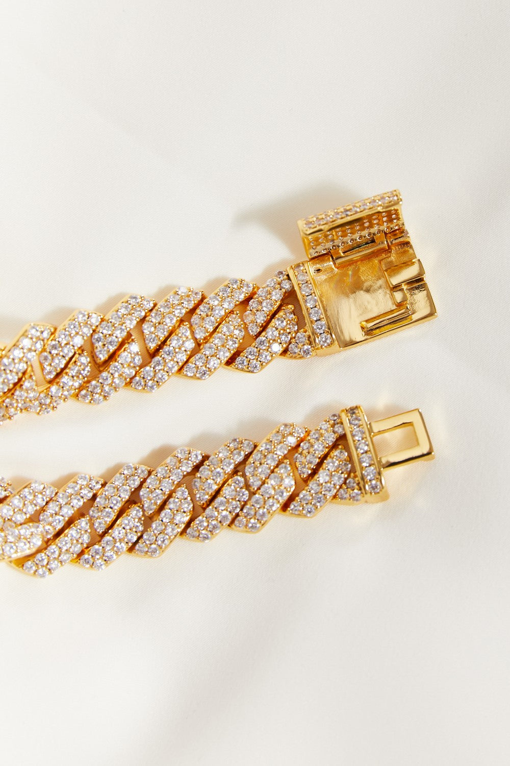 Alloy Inlaid Zircon Bracelet Trandify deal
