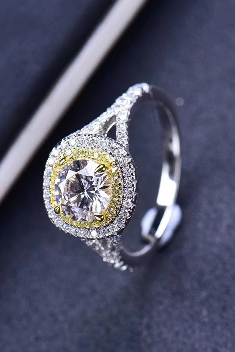 Two-Tone 1 Carat Moissanite Ring Trandify Deal