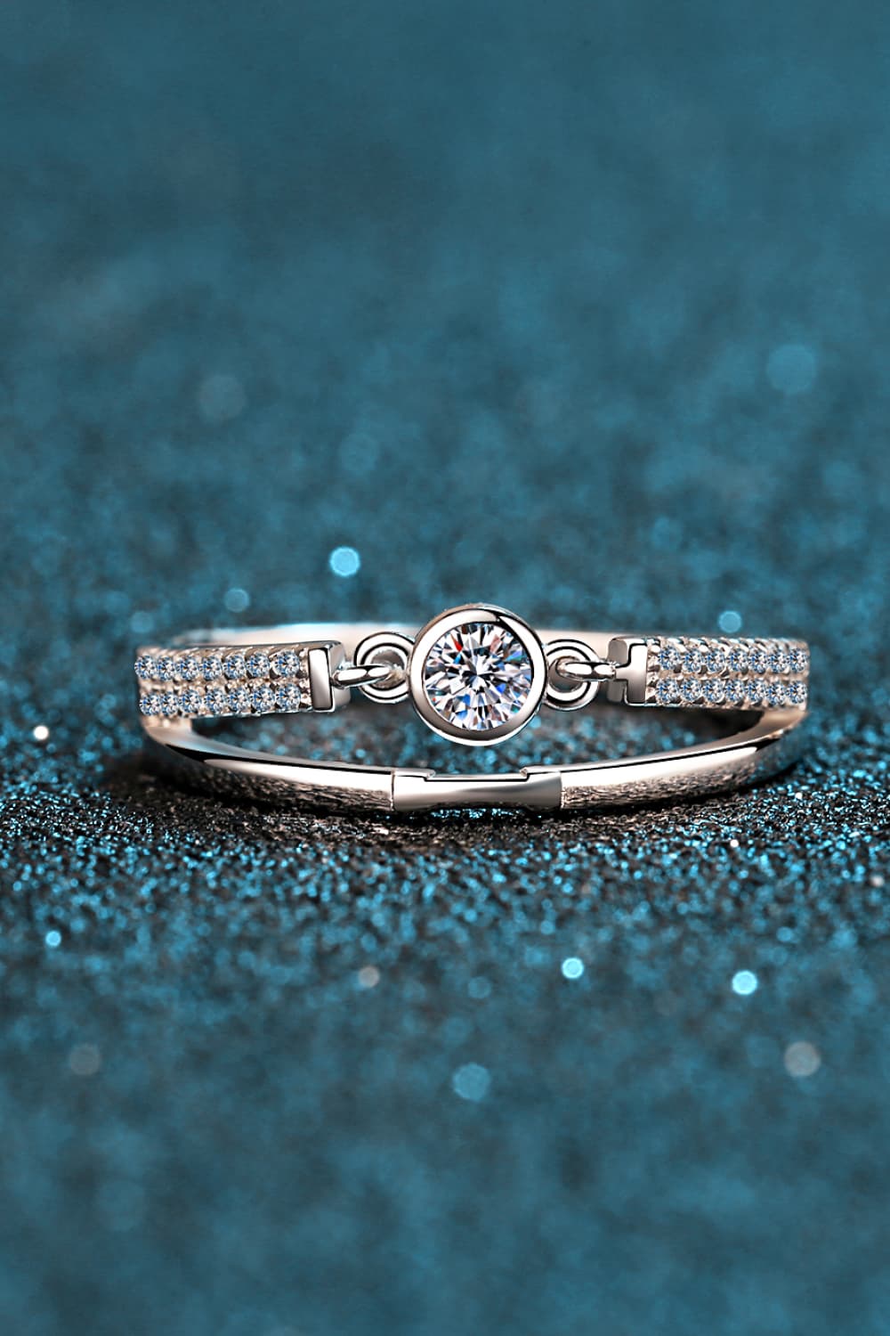 Moissanite Cutout Rhodium-Plated Ring Trandify Deal