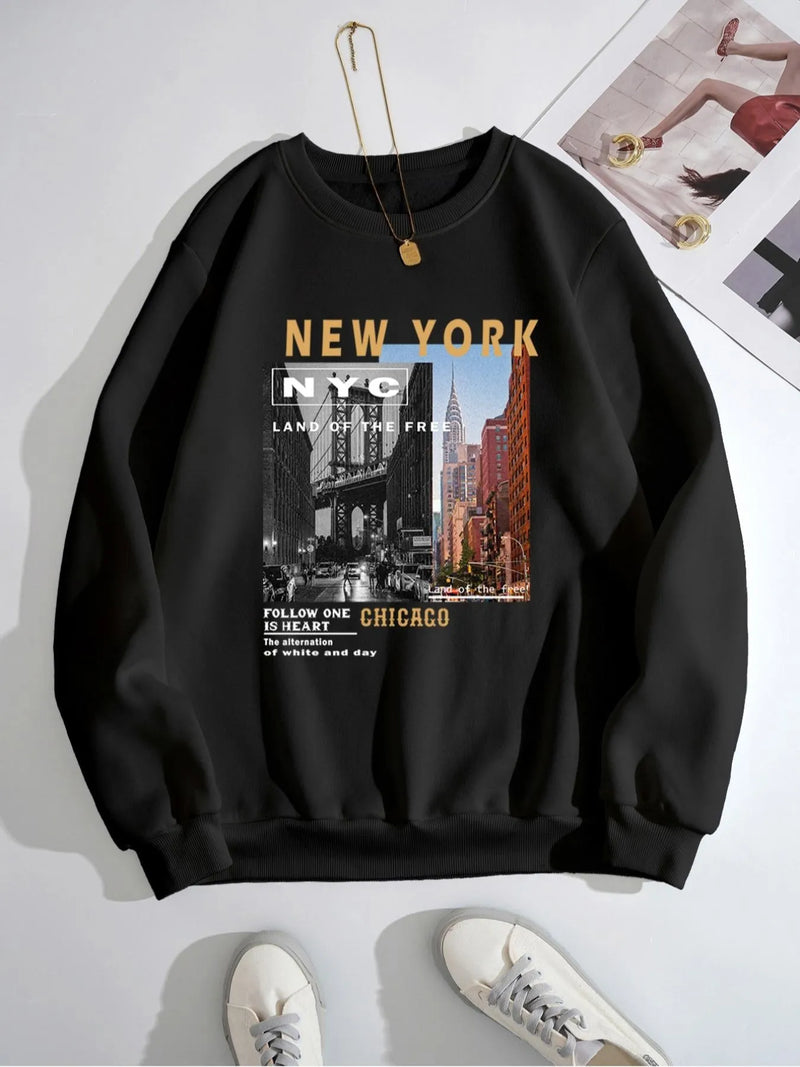 Women’s Graphic Round Neck Sweatshirt – Soft Casual Pullover for Fall Winter Fashion