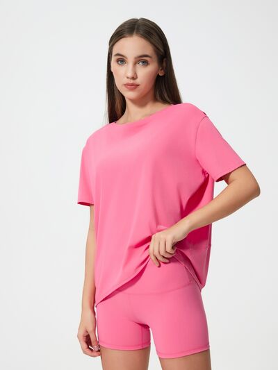 Soft breathable women's tee for gym and everyday outfits