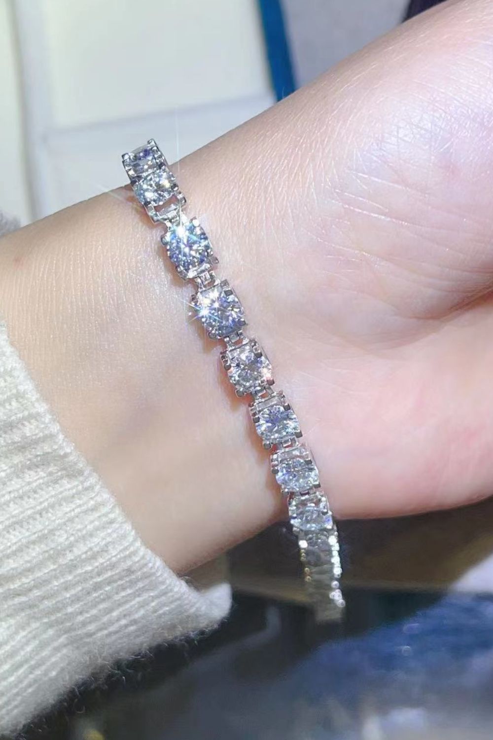 10 Carat Moissanite Platinum-Plated Bracelet Trandify Deal