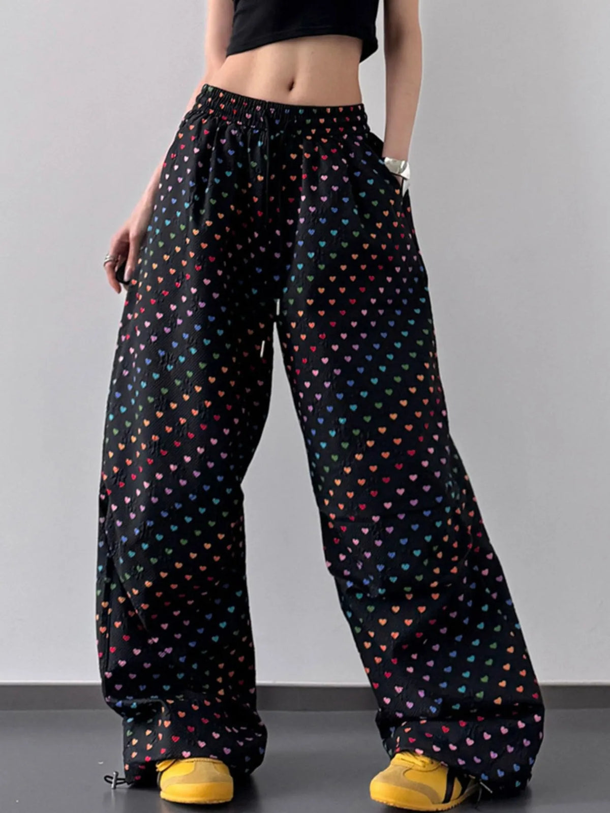 Plus Size Drawstring Joggers with Floral Heart Design – Trendy Comfortable Women’s Pants