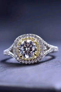 Two-Tone 1 Carat Moissanite Ring Trandify Deal