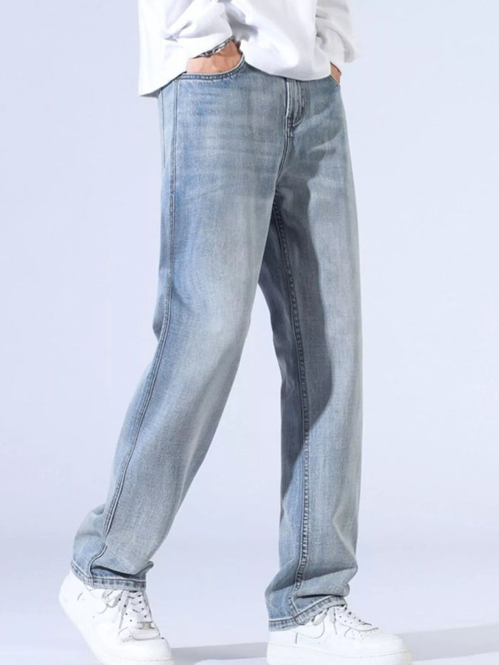 Men's relaxed fit wide leg jeans in blue wash - comfort stretch denim