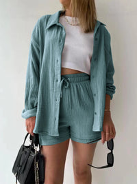 Trendy linen-blend two-piece set for women, stylish matching shirt and shorts
