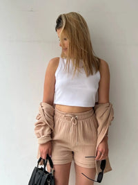 Trendy linen-blend two-piece set for women, stylish matching shirt and shorts