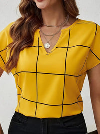 Women’s Plaid Contrast Notched Blouse – Trendy Fall Office & Casual Top