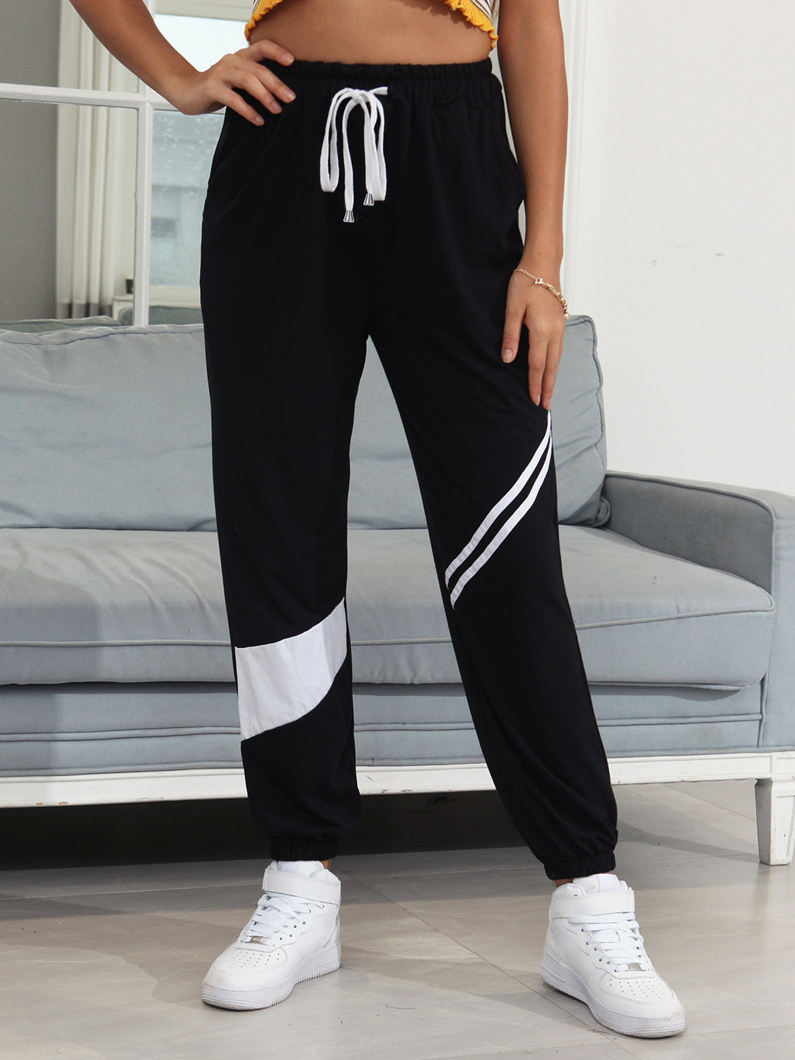 Drawstring Contrast Joggers with Pockets Trandify Deal