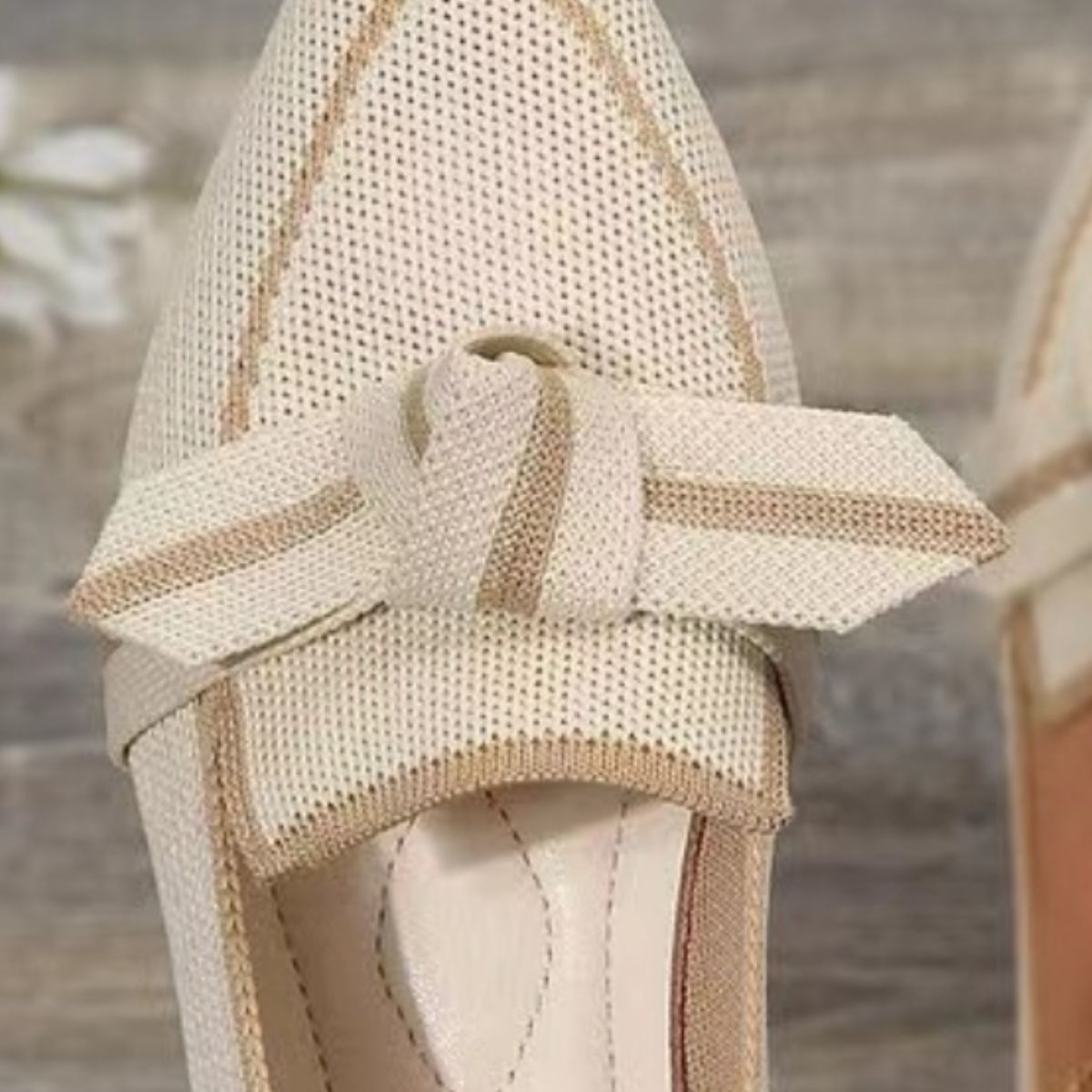 Bow Contrast Trim Point Toe Loafers - Trandify Deal