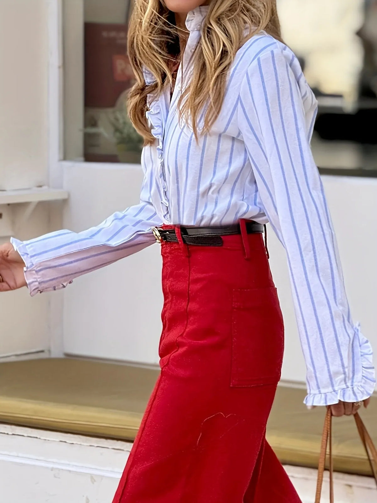 Trendy striped women's blouse with frill detail – long sleeve casual top for 2025 fashion