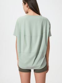 Soft breathable women's tee for gym and everyday outfits