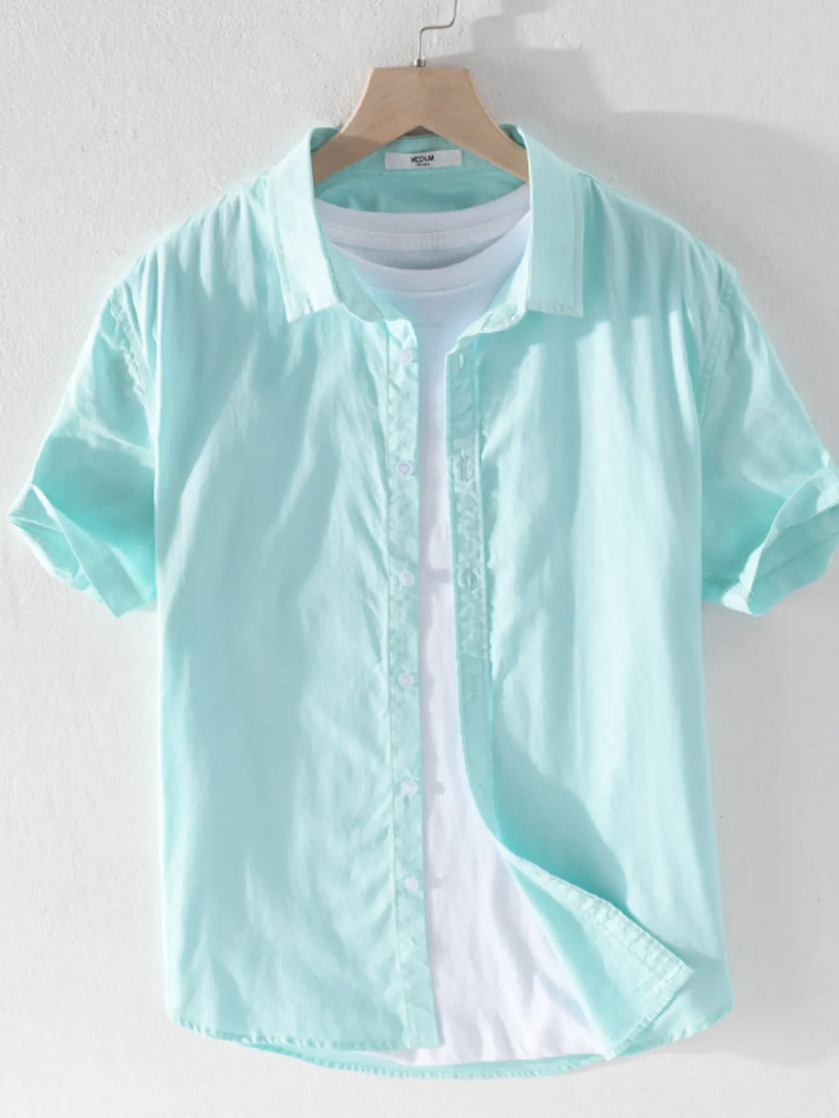 Breathable Plus Size Men’s Shirt – Lightweight Short Sleeve Button-Up – Office & Vacation Style