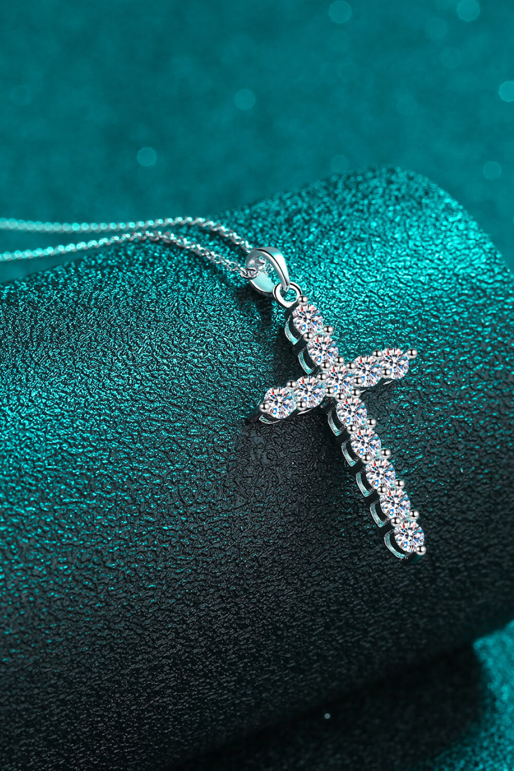 Moissanite Cross Pendant Chain Necklace Trandify Deal