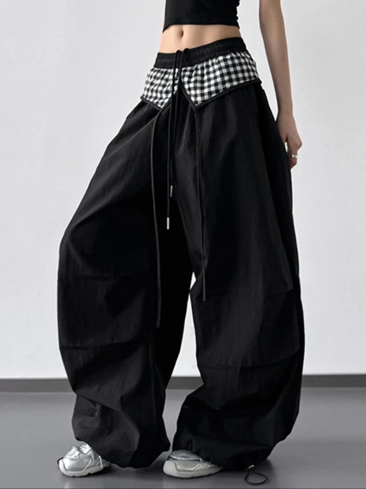 Women’s Black and White Checkered Wide Leg Pants for Casual & Office Outfits
