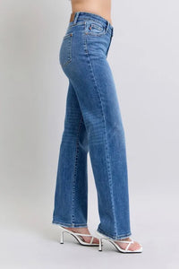 Judy Blue High Waist Straight Jeans in vintage wash with V-Front detail