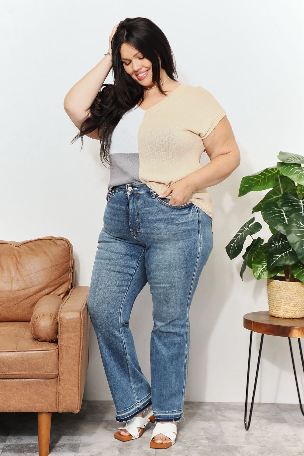 Color Block V-Neck Knit Top Trandify deal
