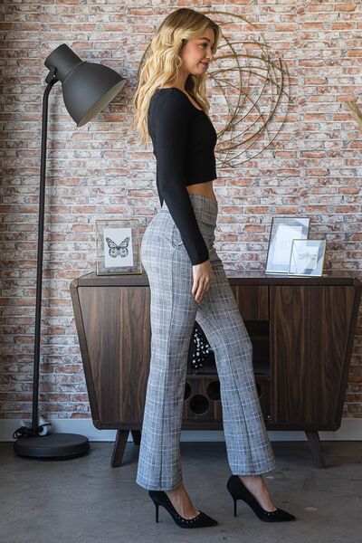 Plus Size Flare Pants with Wide Waist – Casual & Office Wear Outfit