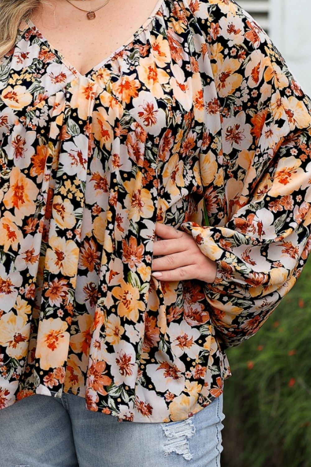Plus Size Floral V-Neck Balloon Sleeve Blouse Trandify deal