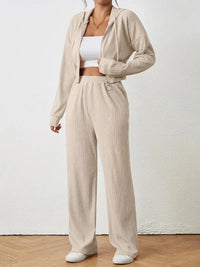Women’s zip-up hoodie and jogger set in soft fleece fabric for casual wear