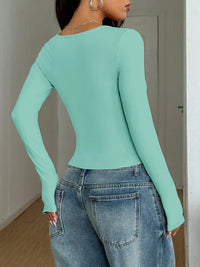 Trendy Square Neck Fitted Tee – Women’s Layering Essential – Soft & Comfortable