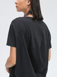 Soft breathable women's tee for gym and everyday outfits