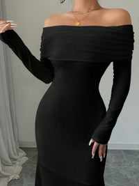 Sexy off-shoulder long sleeve bodycon maxi dress for women, perfect for night out and date nights