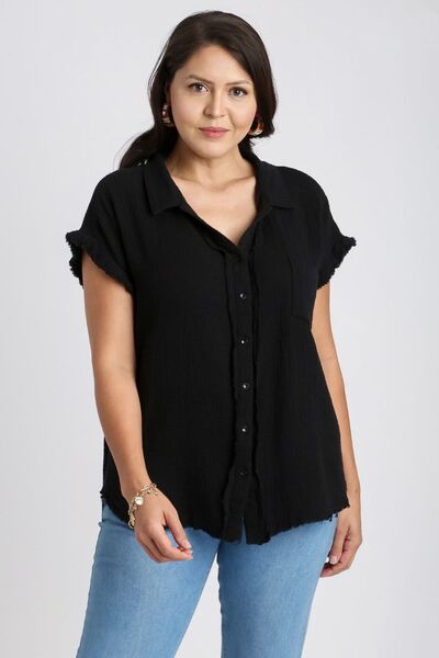 Trendy Women’s Frayed Hem Collared Shirt – Short Sleeve Casual Top