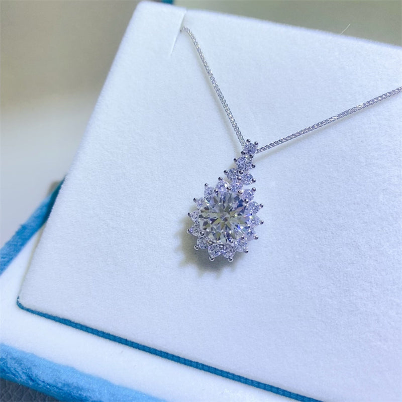 5 Carat Moissanite 925 Sterling Silver Pendant Necklace Trandify deal