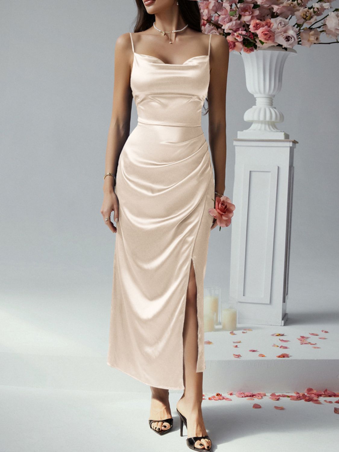 Long slit bodycon dress – perfect for Miami nightlife